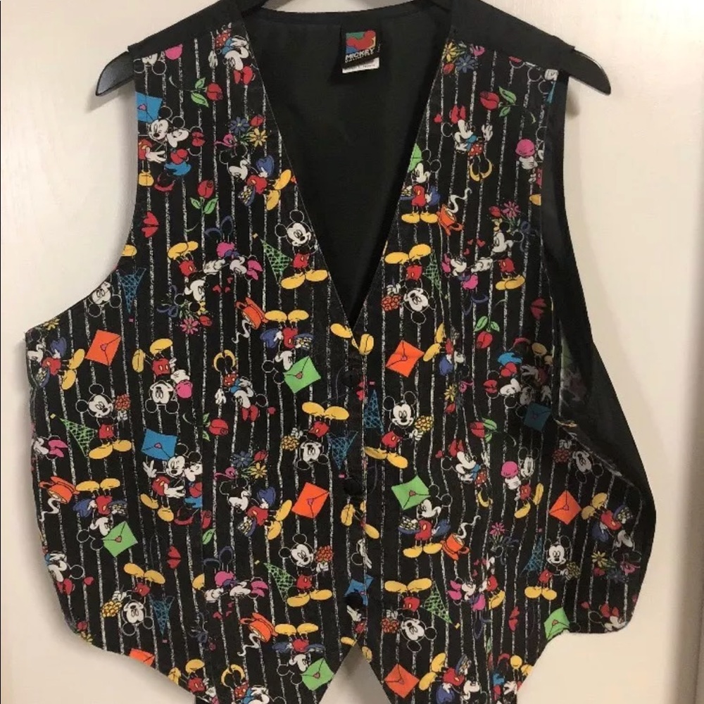 Mickey Unlimited 22w Vest Eiffel Tower Paris🔥🙌